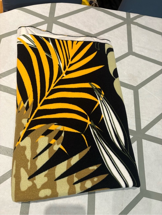 Dresses & Skirts - 3/15$ Black Tropical Print towel - Yellow & Olive